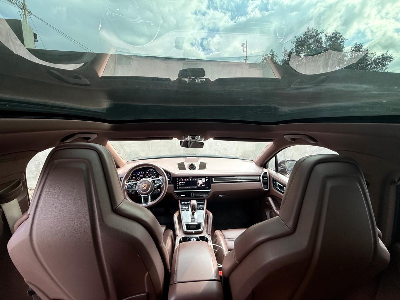 Porsche Cayenne Coupé 3.0 V6 E-Hybrid Platinum Edition