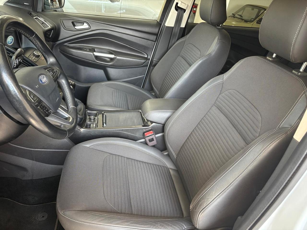 Ford Kuga 1.5 TDCI 12 MESI DI GARANZIA COMPLETA !!!!