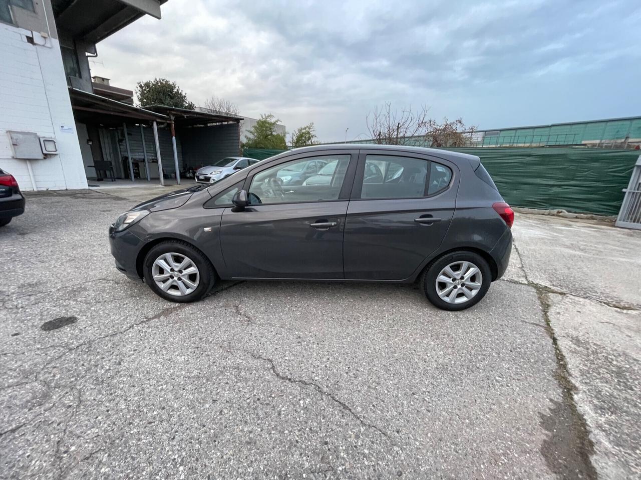 Opel Corsa 1.4 90CV GPL Tech Coupé b-Color