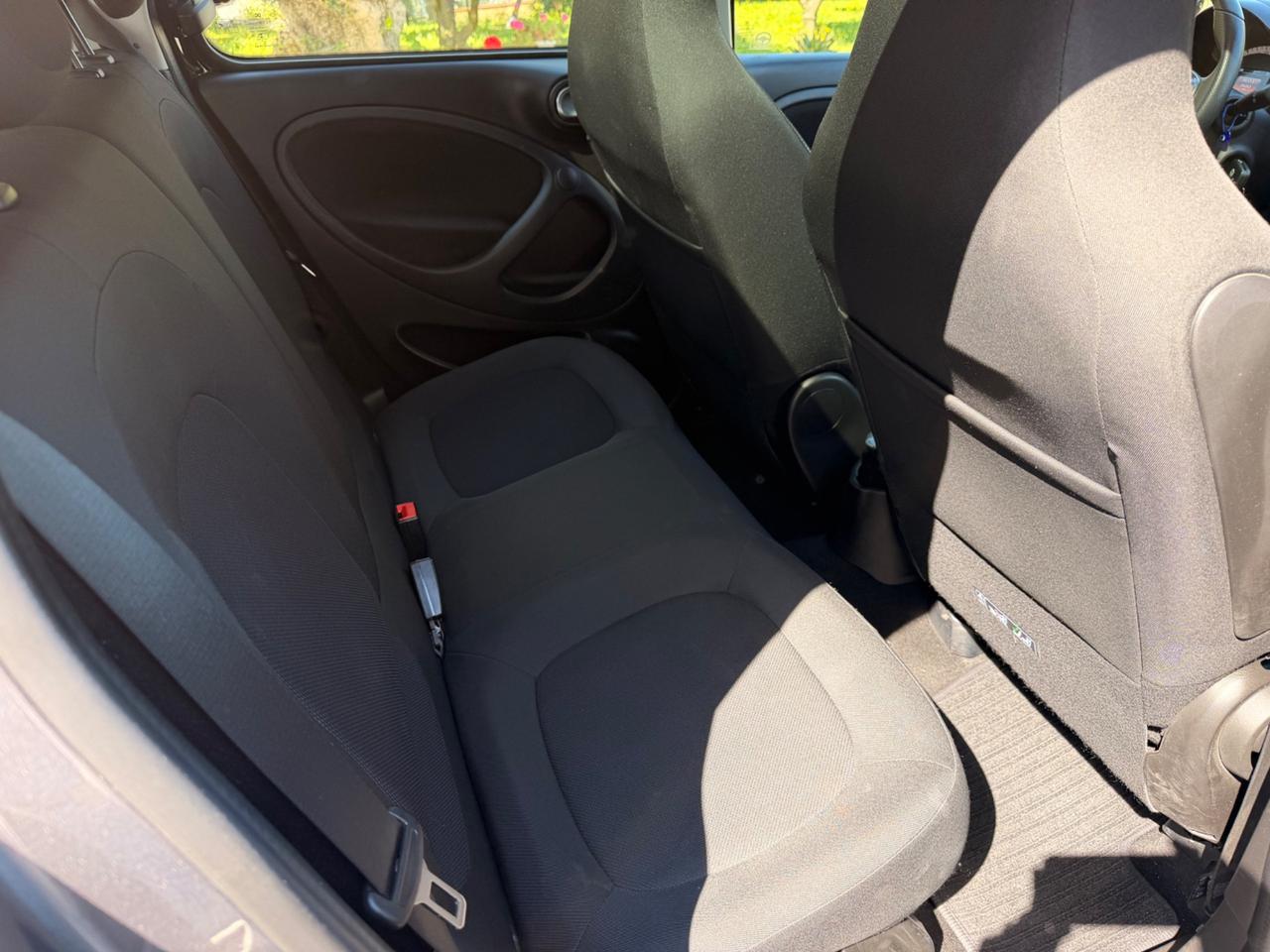 Smart ForFour 70 1.0 twinamic Brabus Style