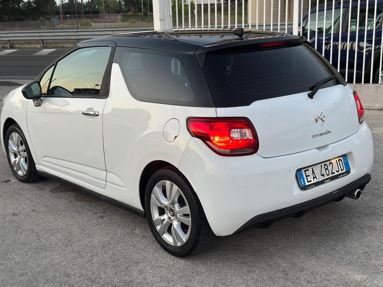 Citroen Ds DS3 2010 1.4 Benzina 95 CV Chic bi-colore