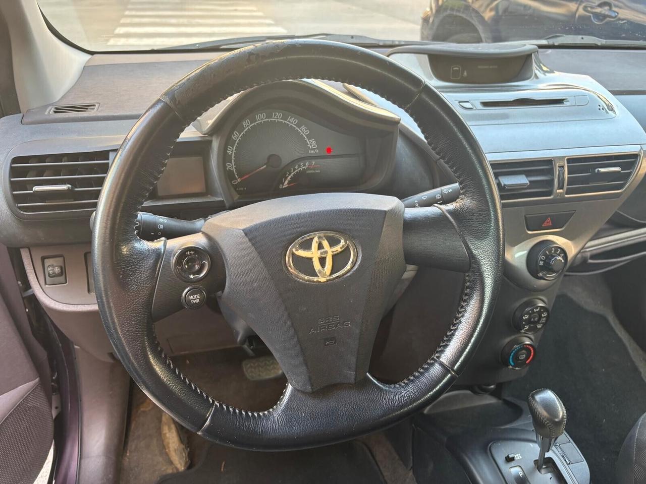 Toyota iQ 1.0 Multidrive Versione Lancio