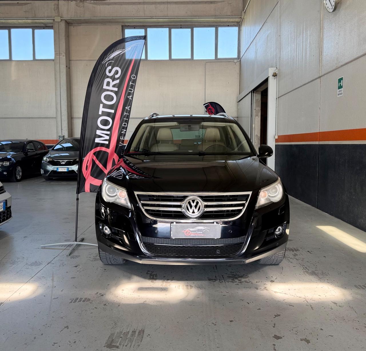 Volkswagen Tiguan 2.0 16V TDI DPF tiptronic Sport & Style (18°)