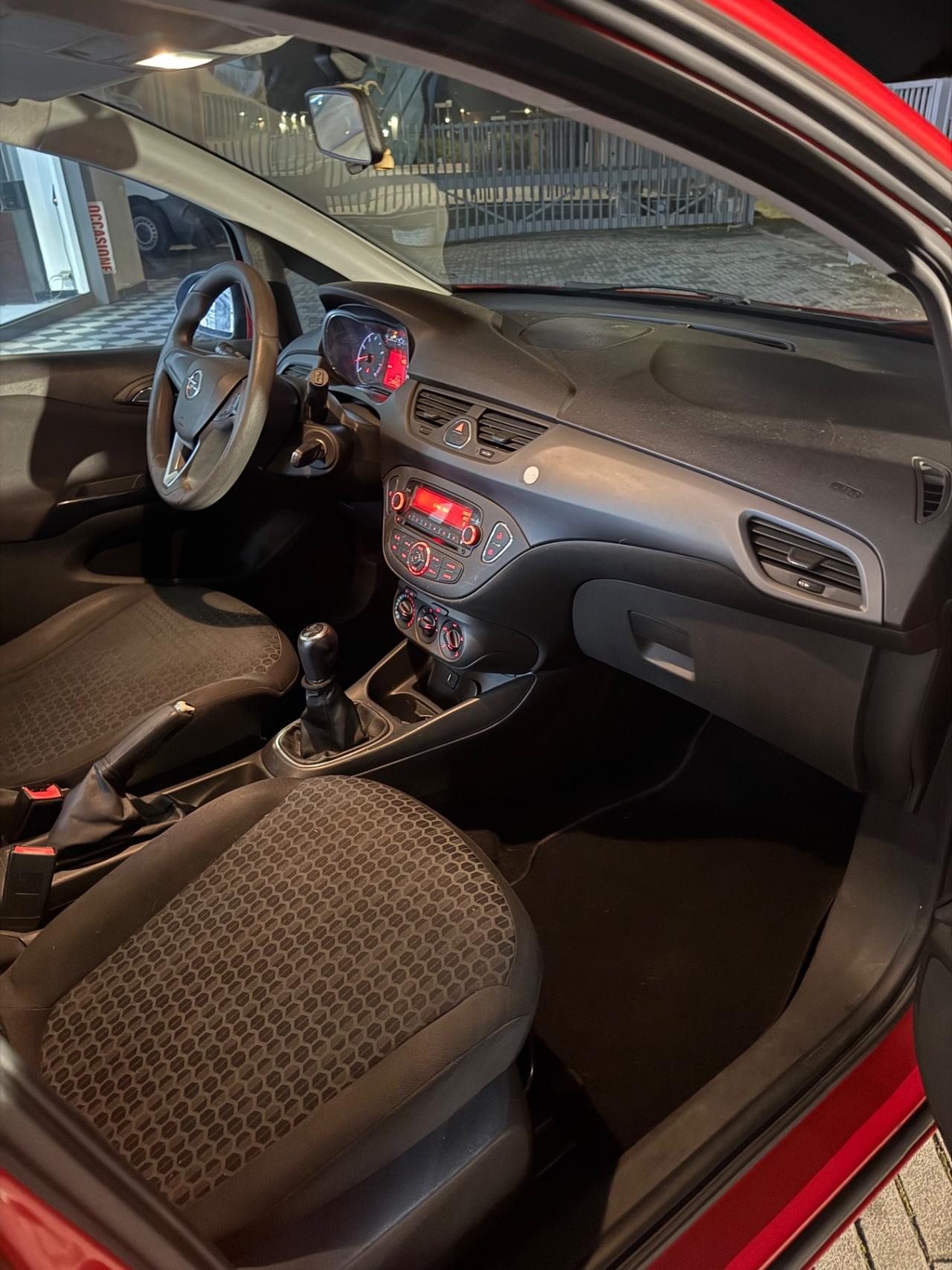 Opel Corsa 1.2 5 porte b-Color