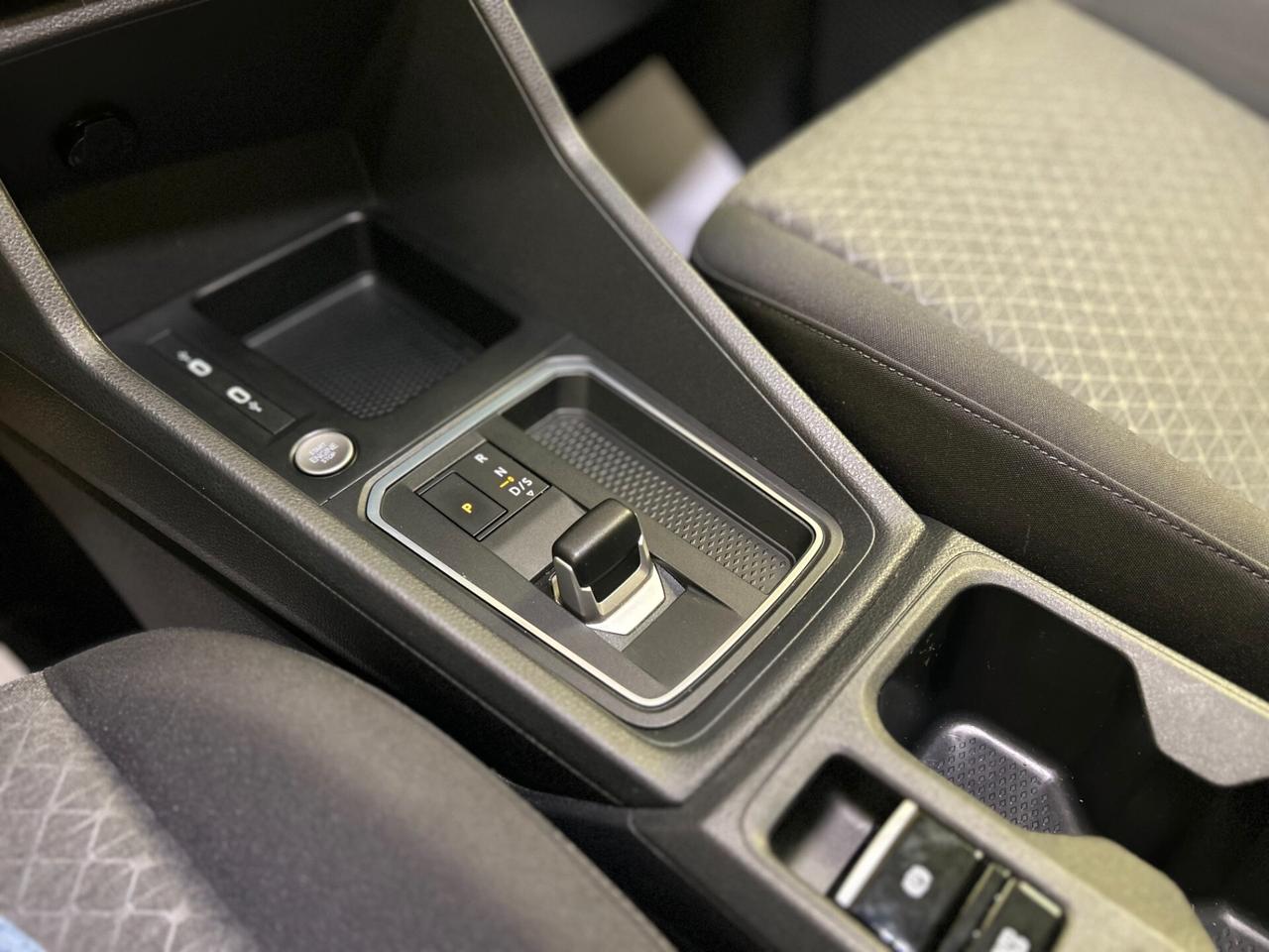 Ford Grand Tourneo Connect Plus 2.0d c.auto-Ok Neopat-Dettagli in Bio