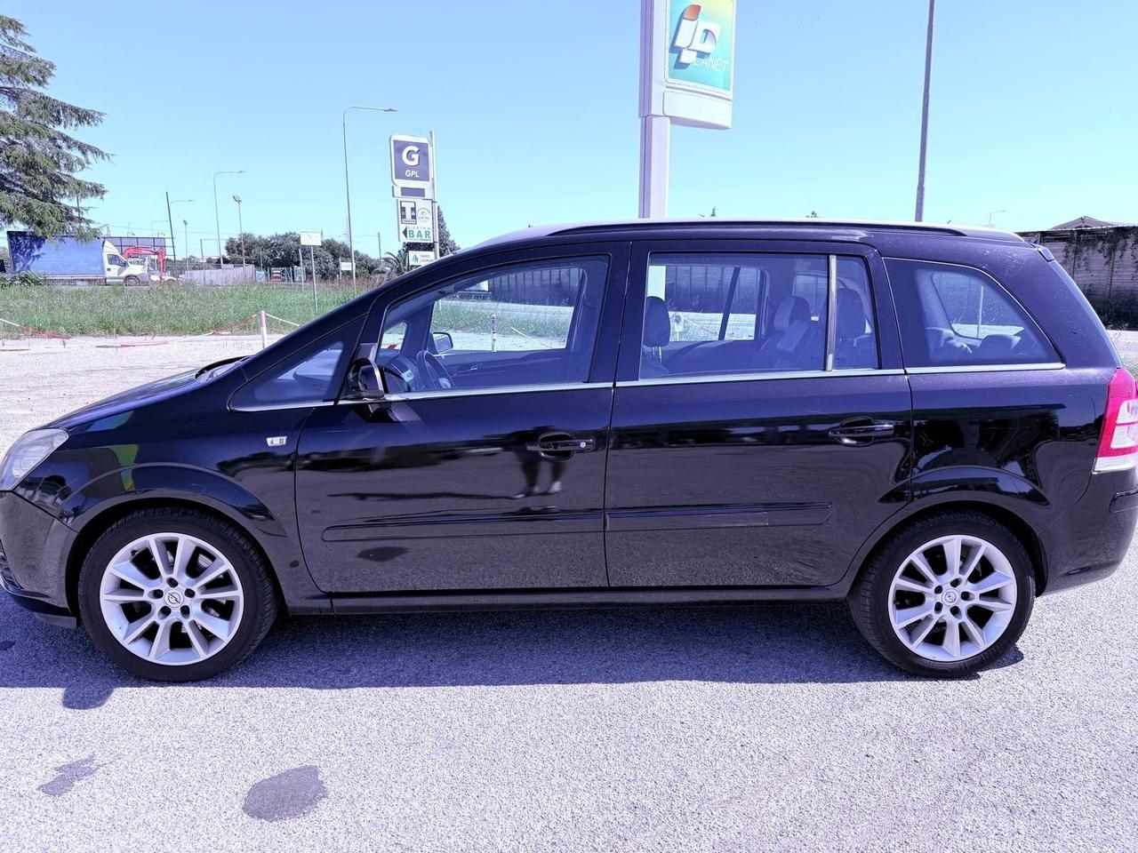 Opel Zafira 1.9 CDTI 120CV Cosmo