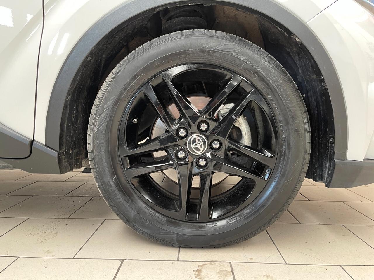 Toyota C-HR Toyota C-HR Black Active 1.8h-Ok Neopatentati-LEGGI SOTTO