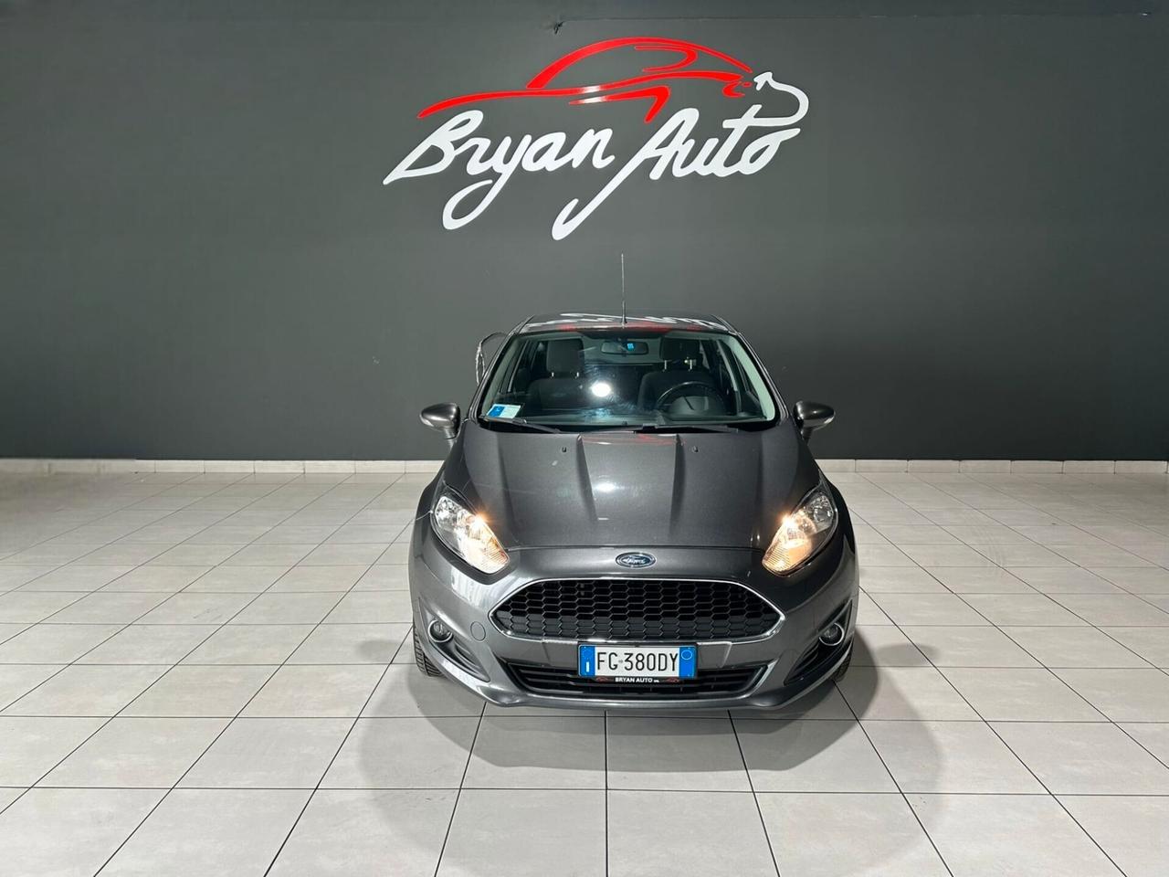 Ford Fiesta 1.5 TDCi 75CV 5 porte Black & White Edition