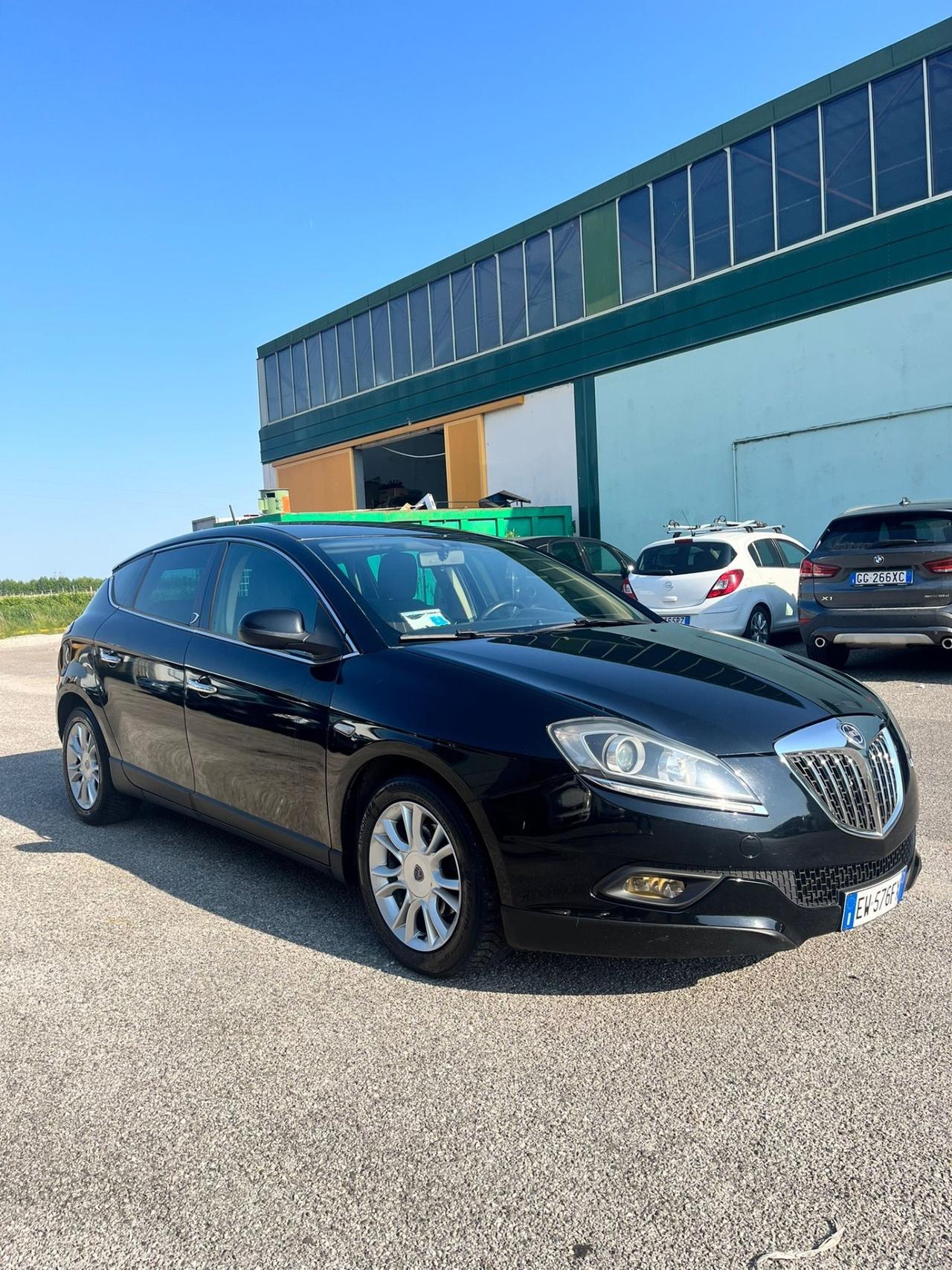Lancia Delta 1.4 T-Jet 120 CV Silver Ecochic GPL