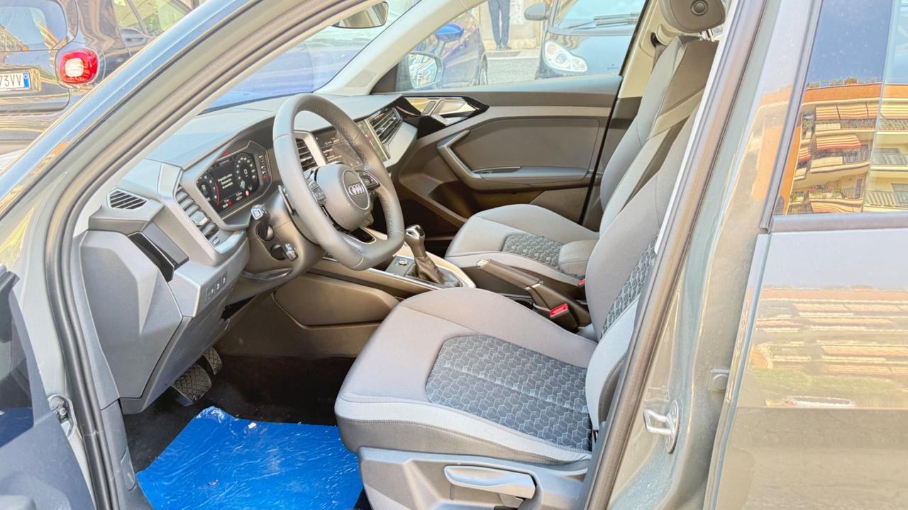 Audi A1 SPB 30 TFSI S tronic line edition LED NAVI KAMERA COCKPIT PDC BLUETOOTH CERCHI 17