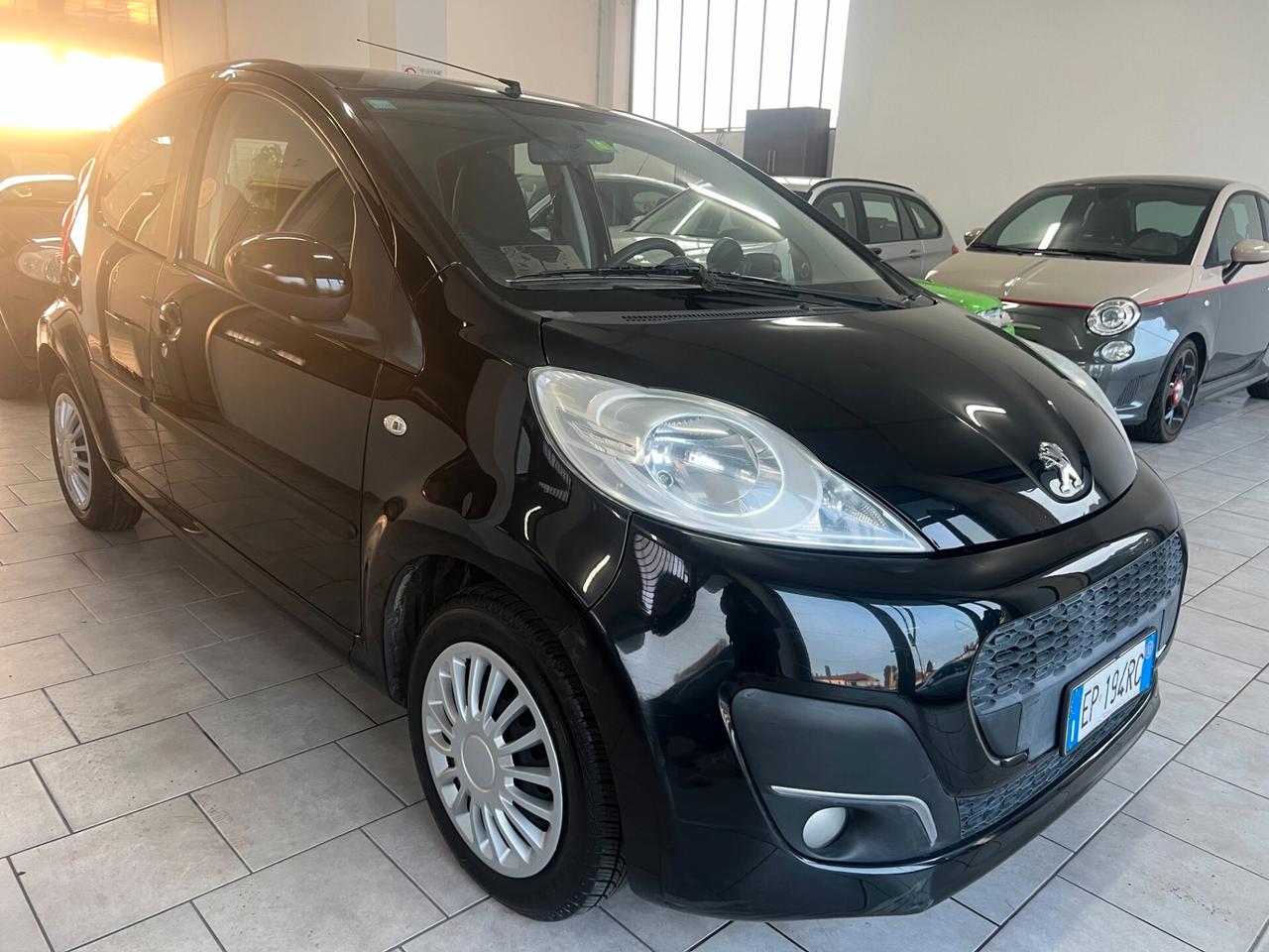 Peugeot 107 1.0 68CV 5p. Active 100000KM