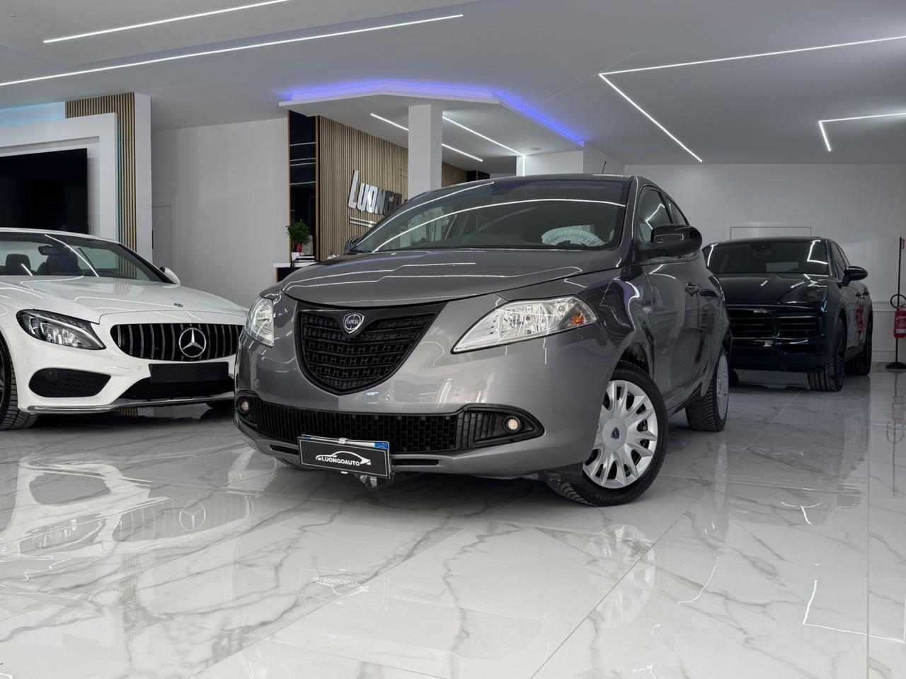 Lancia Ypsilon 1.2 69 CV 5 GPL Platinum