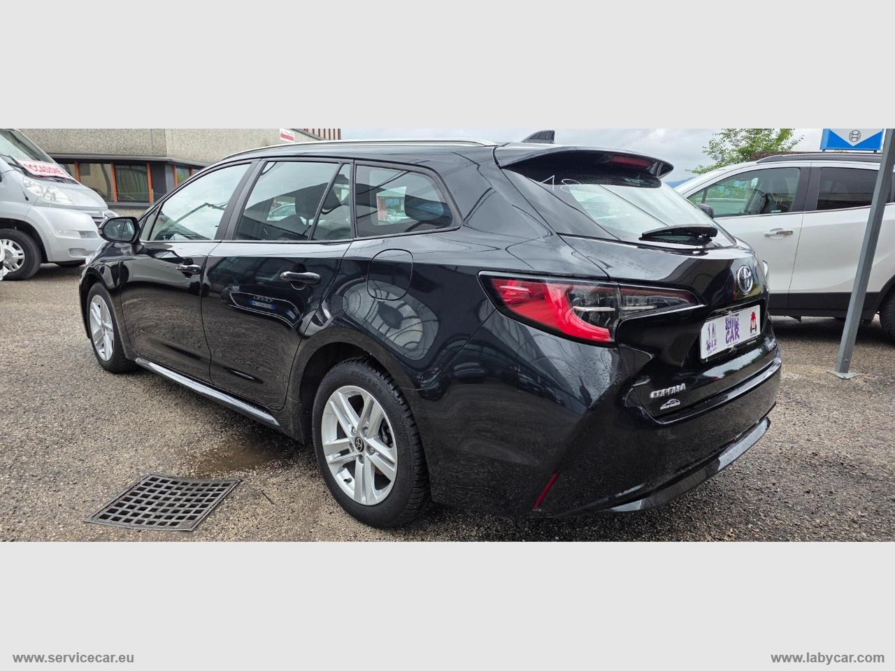TOYOTA Corolla TS 1.8 Hybrid Business Tech