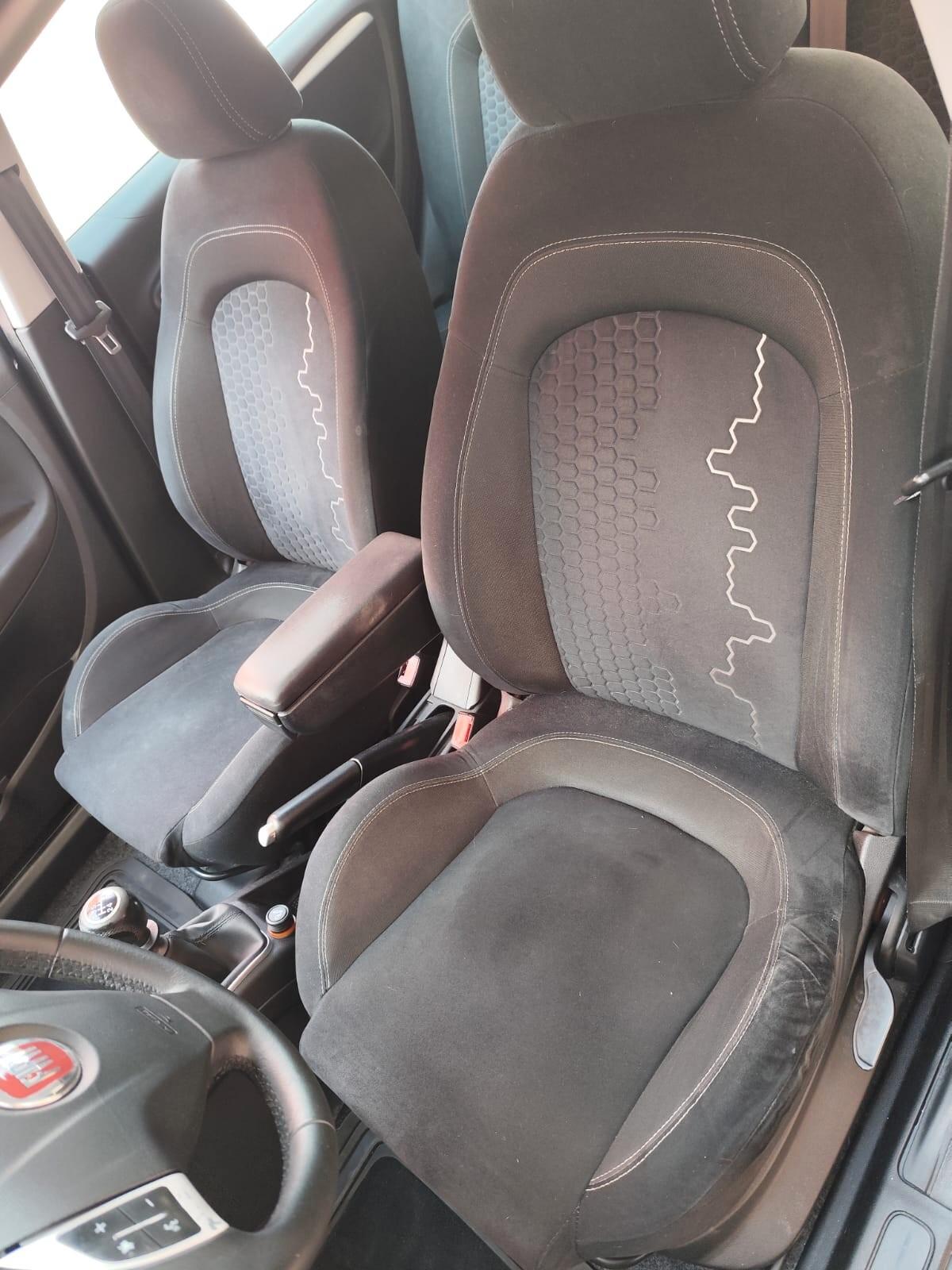 Fiat Punto 1.4 8V 5 porte Natural Power Lounge 77CV