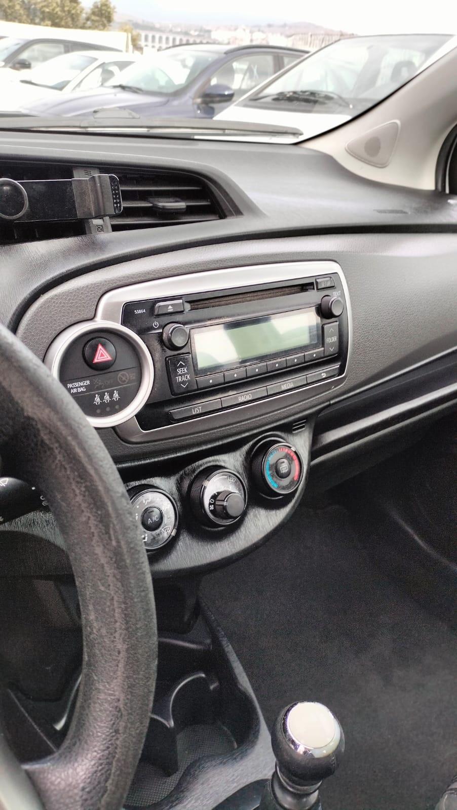 Toyota Yaris 1.4 D-4D 5 porte Lounge