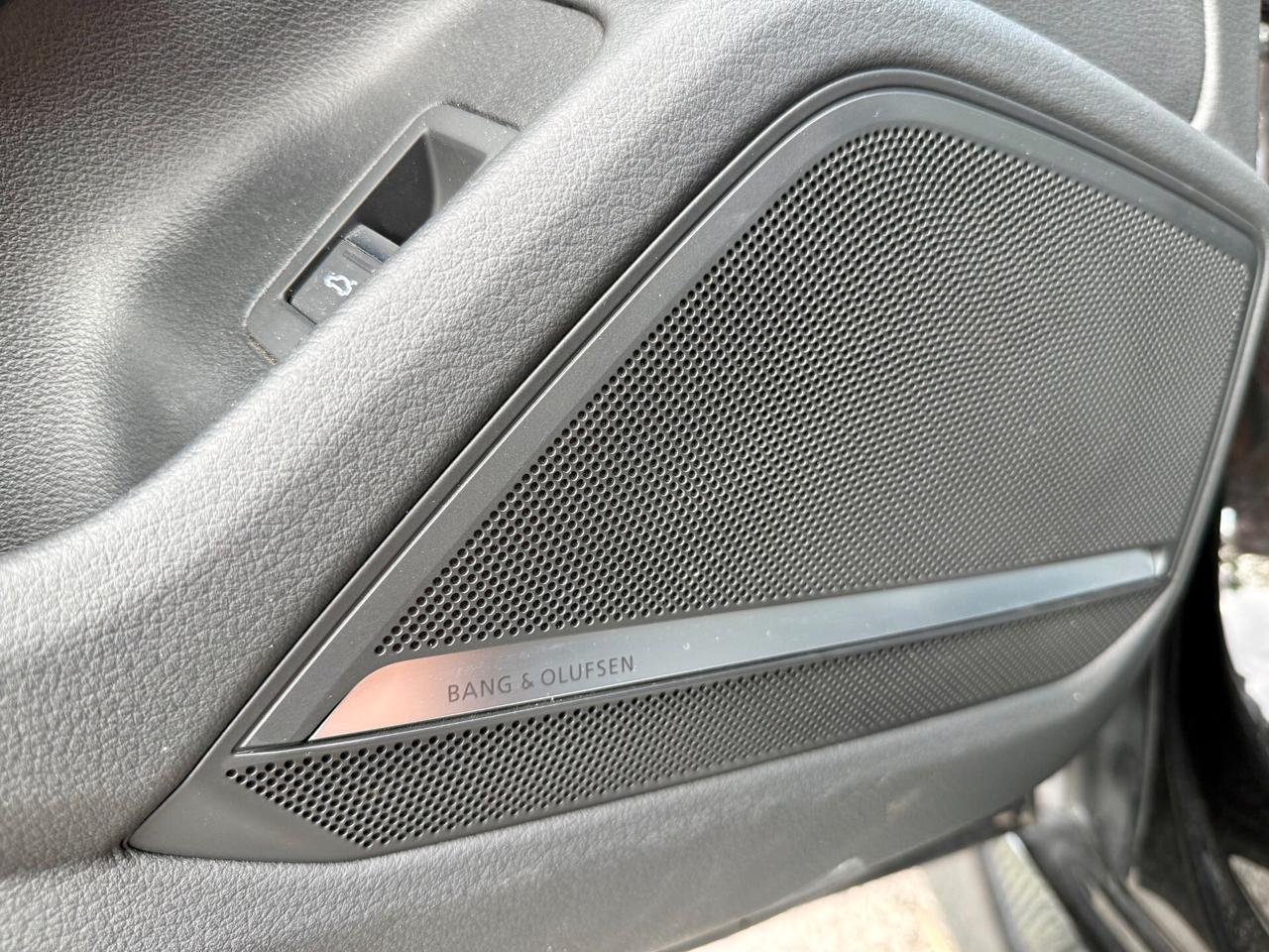 Audi RS6 Avant 4.0 mhev quattro tiptronic 600cv CARBOCERAMICI