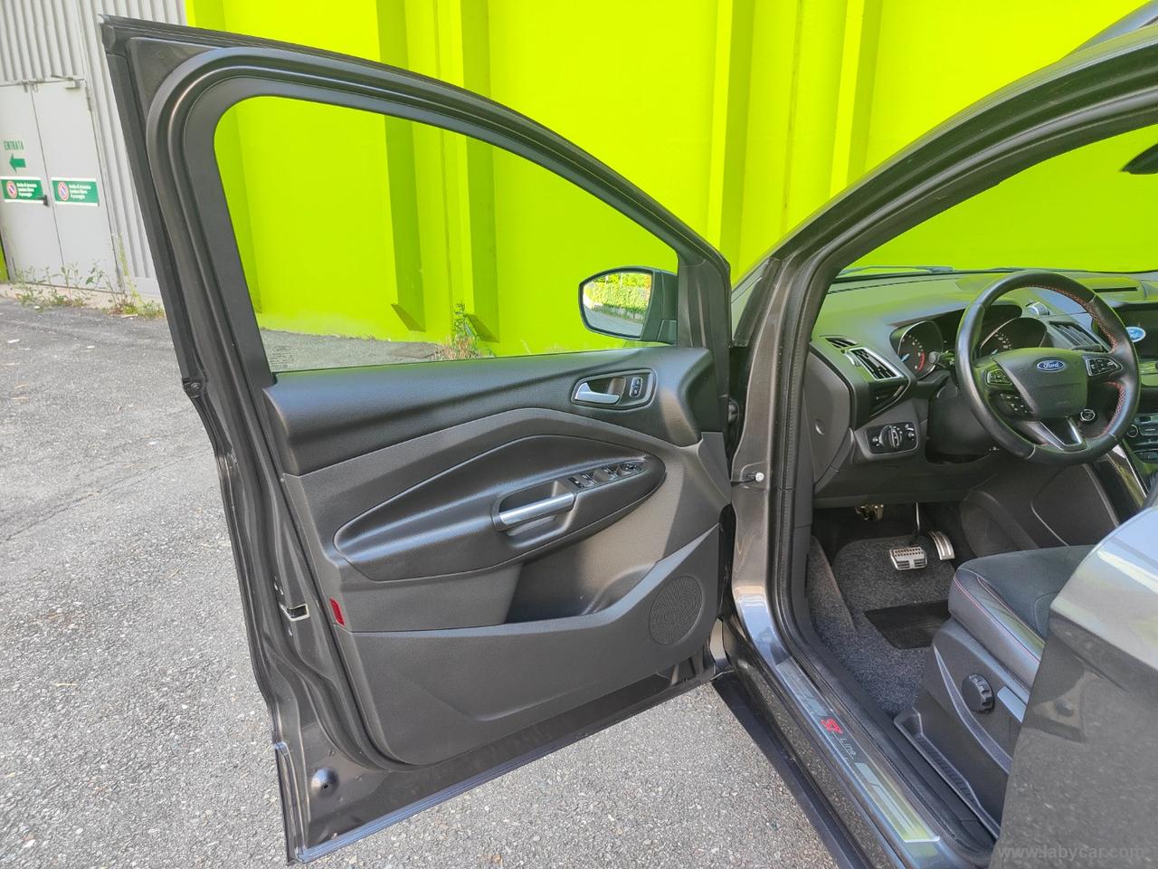 FORD Kuga 2.0 TDCI 150CV S&S 4WD ST-Line