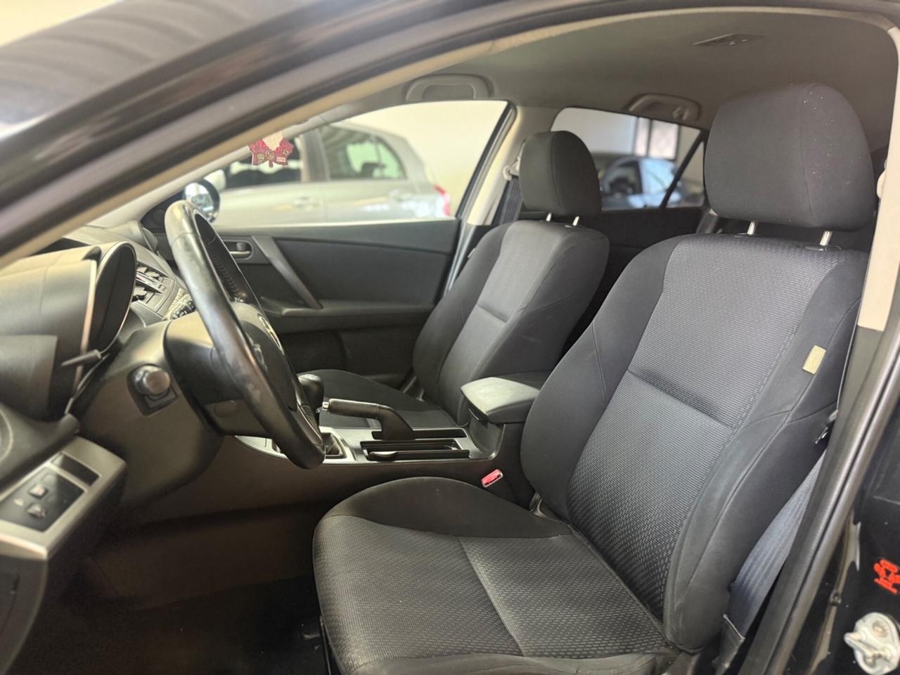 Mazda 3 1.6 MZ-CD 109 CV 5