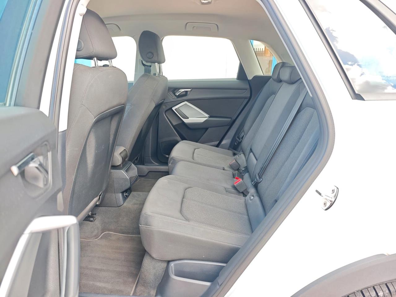 Audi Q3 35 TDI S tronic