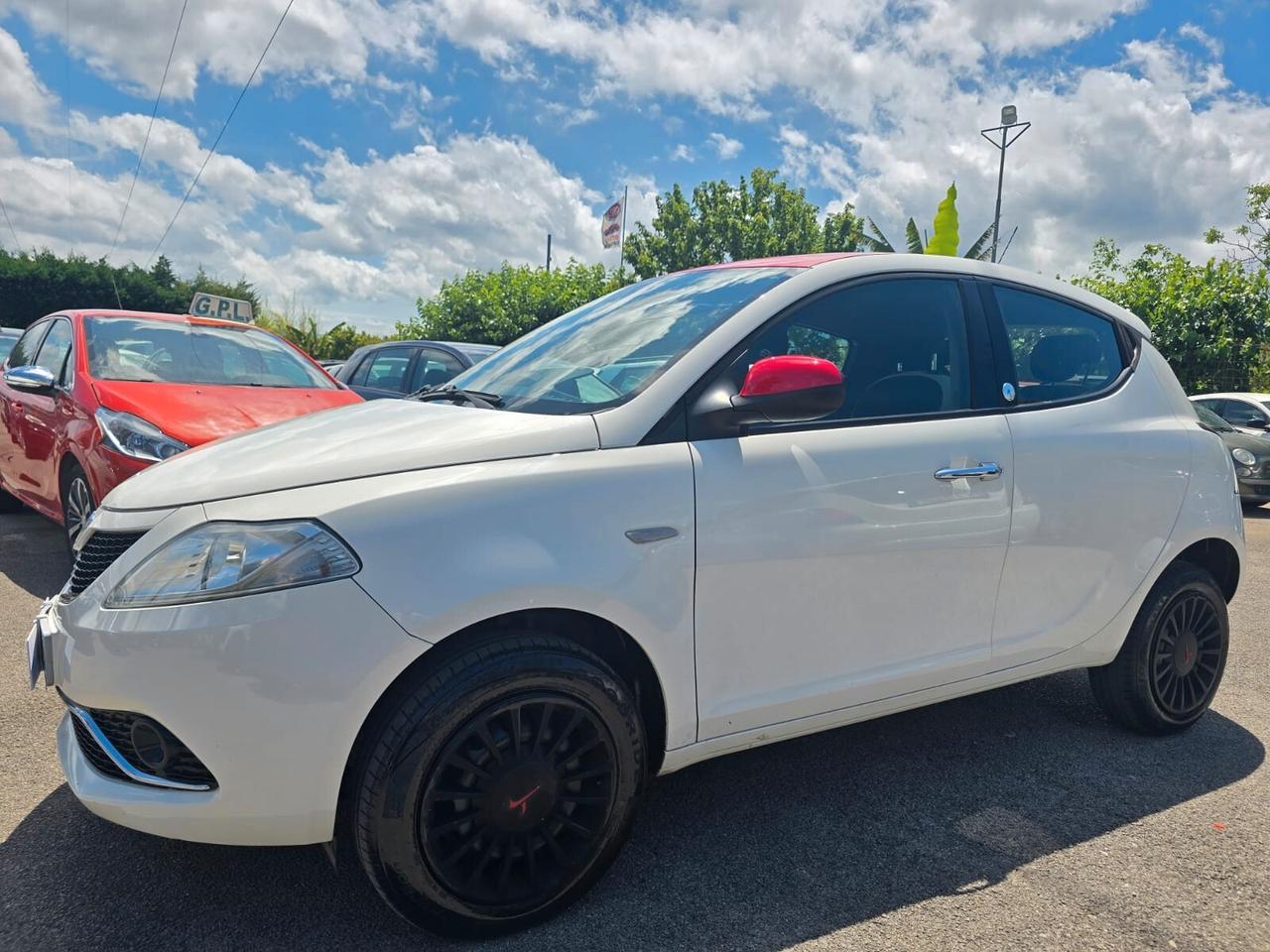 LANCIA Y 0.9METANO 85CV ECOCHIC MYA