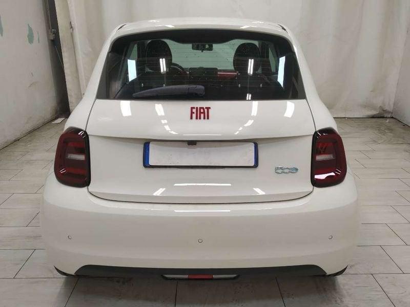 FIAT 500e 42 kWh (Red)