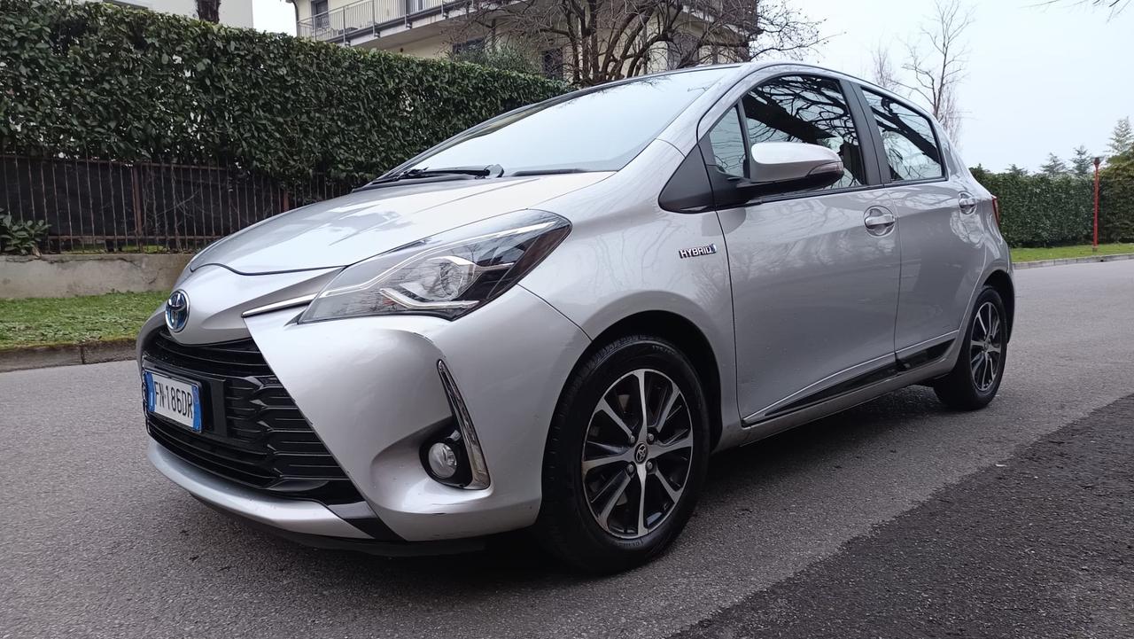 Toyota Yaris 1.5 Hybrid 5 porte Business