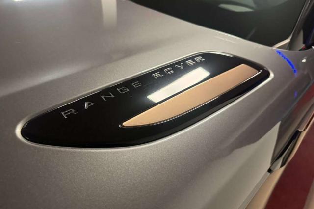 Land Rover Range Rover Velar Range Rover Velar 2.0d i4 R-Dynamic SE 240cv auto