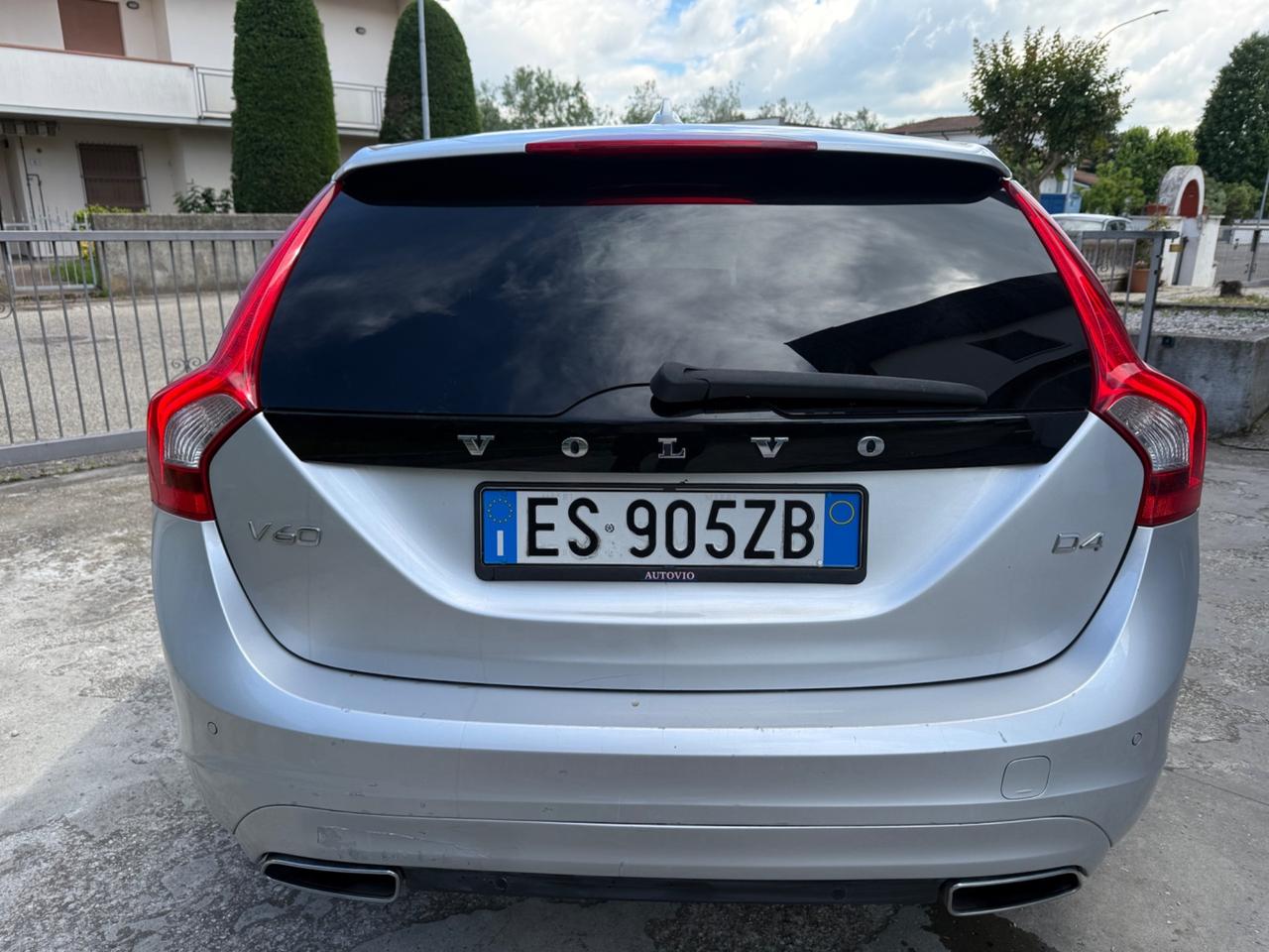 Volvo V60 D4 2.0 DIESEL 181 CV FULL OPT EURO6b