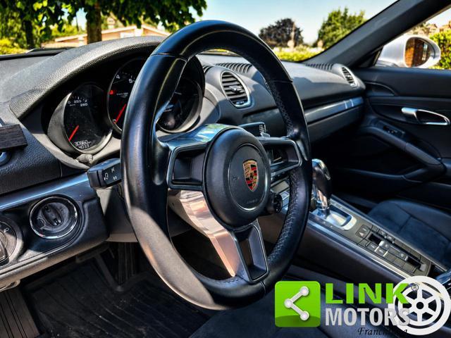 PORSCHE 718 Spyder boxster