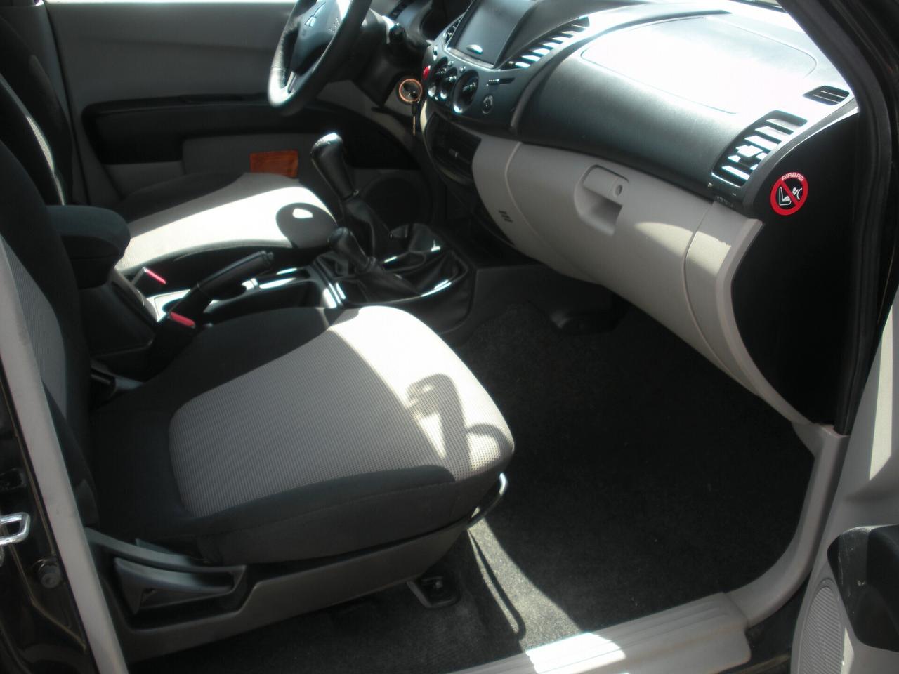 Mitsubishi L200 2.5 DI-D Double Cab Invite