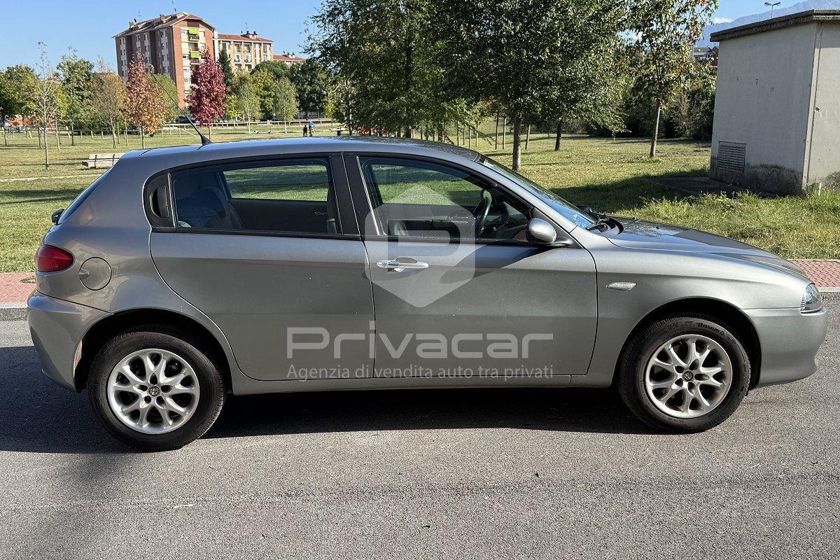 ALFA ROMEO 147 1.9 JTD (115) 5 porte Distinctive