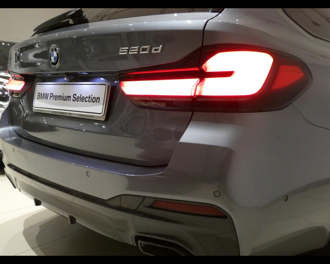 BMW Serie 5(G30/31/F90) - 520d 48V Touring Msport