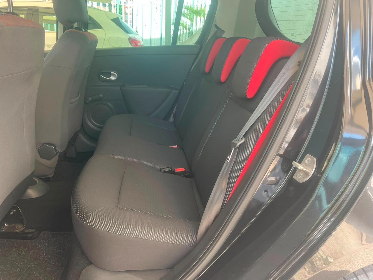 Renault Clio 1.5 dCi 85CV 5 porte Rip Curl