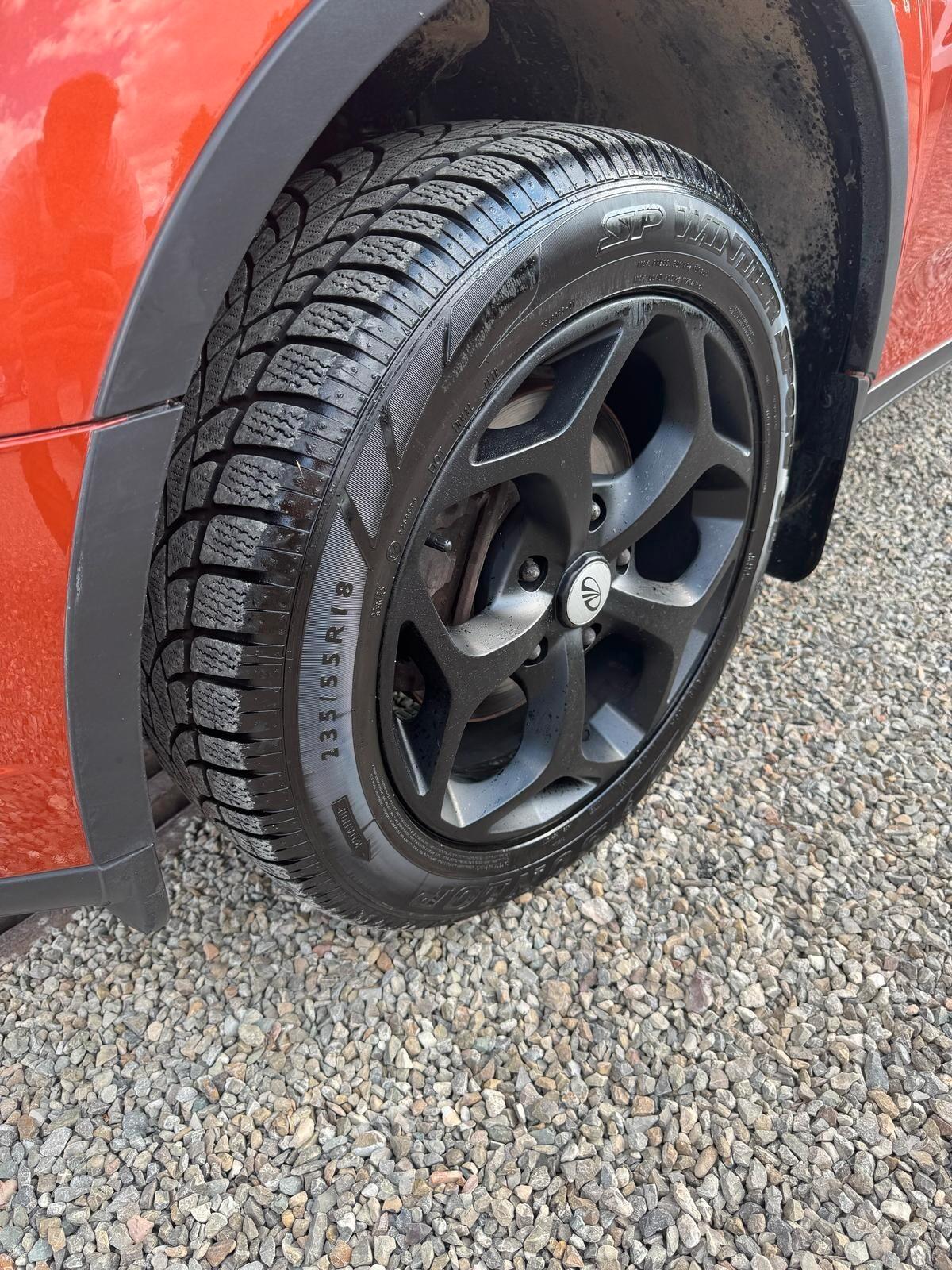 Mahindra XUV500 2.2 16V AWD W8 N1
