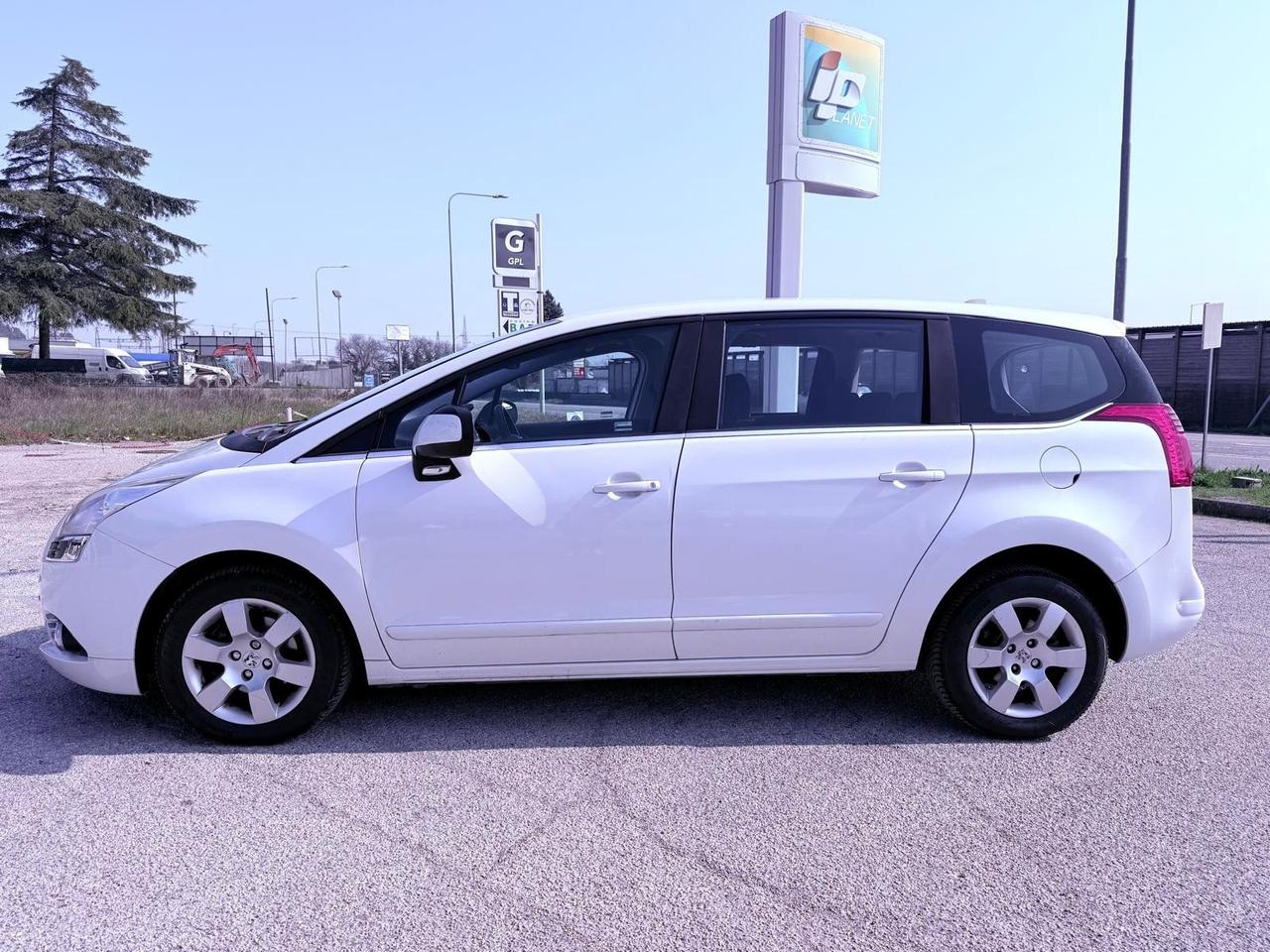 Peugeot 5008 1.6 e-HDi 112CV Stop&Start