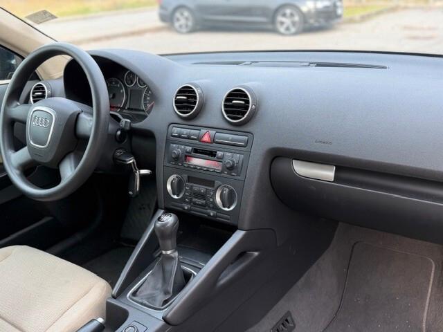 Audi A3 1.6 Ambition 3 porte