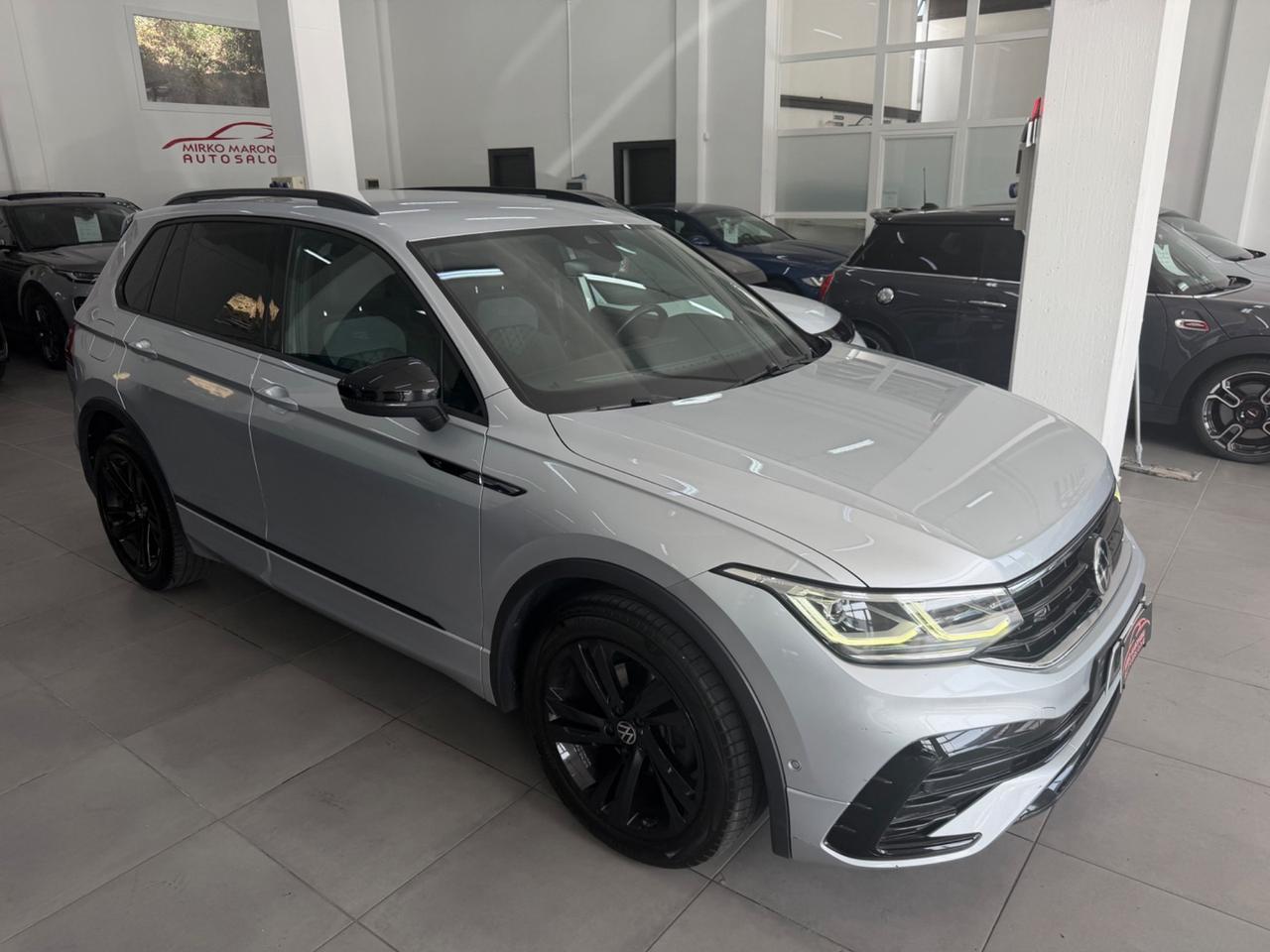 VW Tiguan 2.0 150 CV DSG R-Line FINANZIABILE