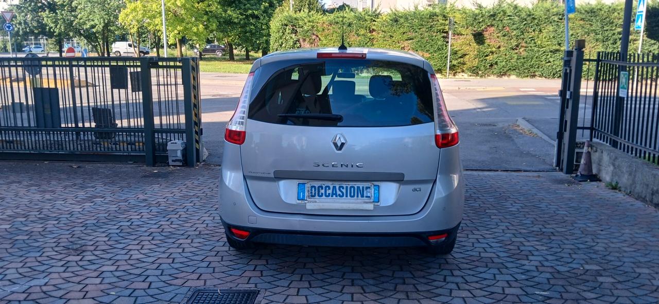Renault Gran Scenic 7 posti neopatentati