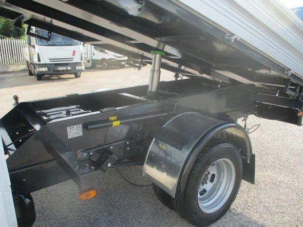 Iveco Daily 35C12 2.3 120CV E6 DOPPIA CABINA 7P RI