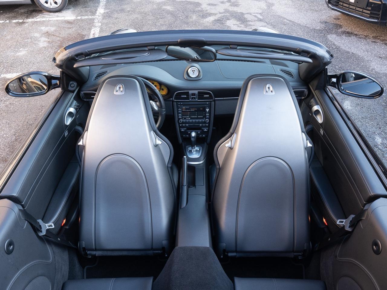 Porsche 911 TURBO CABRIOLET - PDK