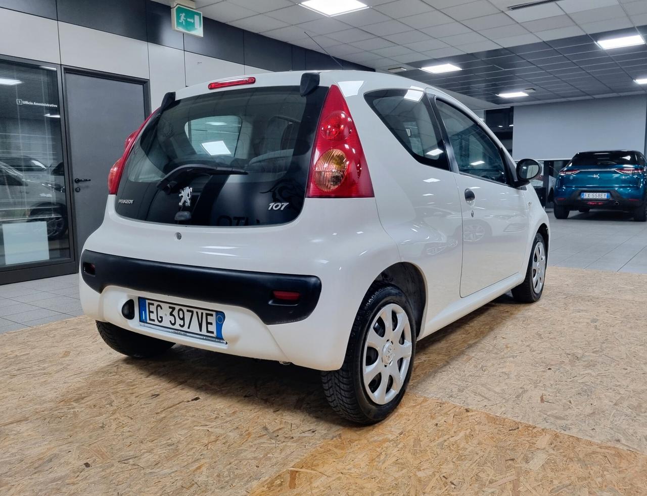 PEUGEOT 107 1.0 BENZINA 68CV 3p. OK NEOPATENTATI