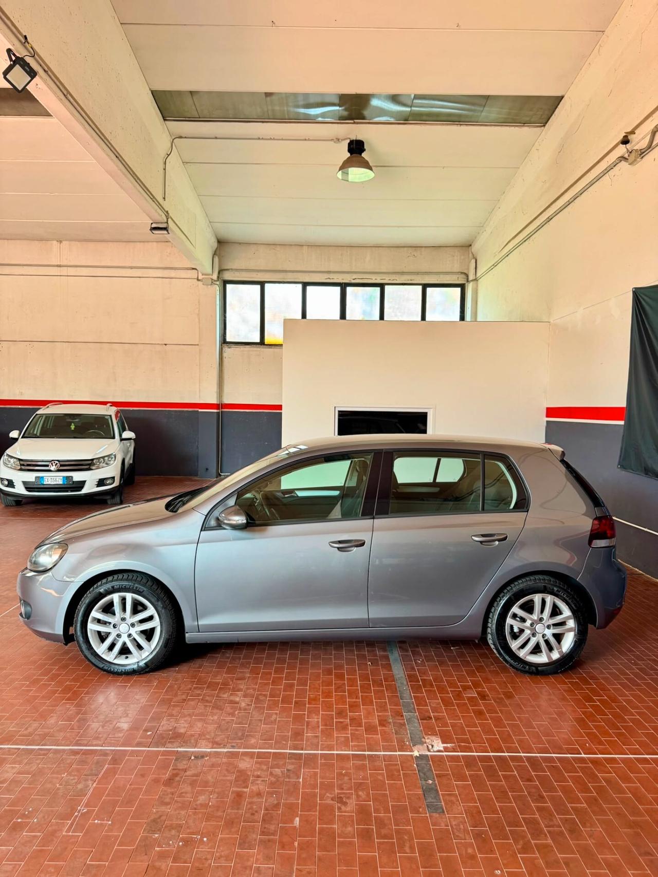 Volkswagen Golf 1.6 TDI DPF 5p. Highline