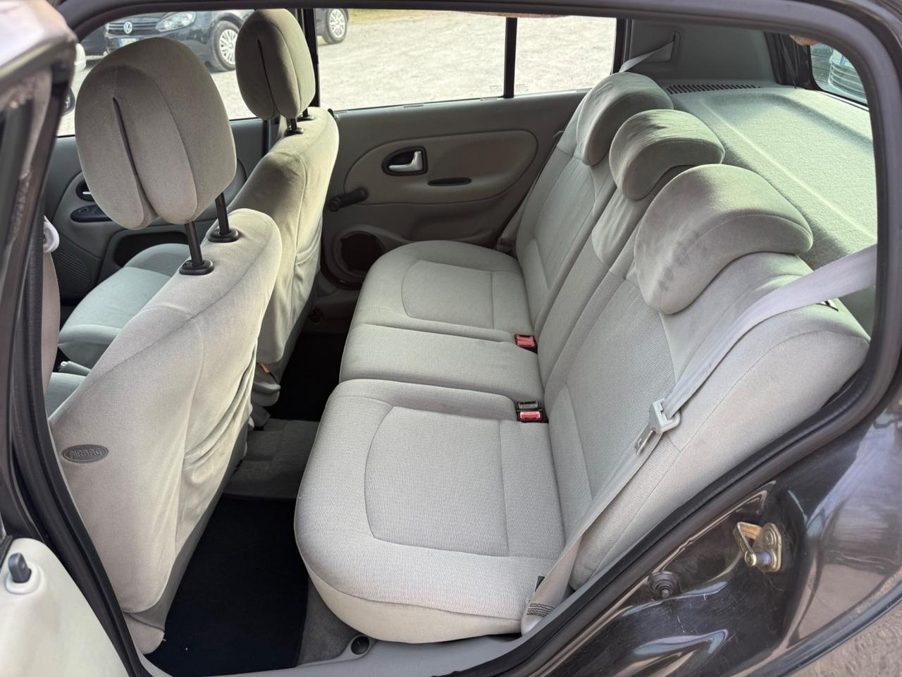 Renault Clio 1.4 16V cat 5 porte Privilège