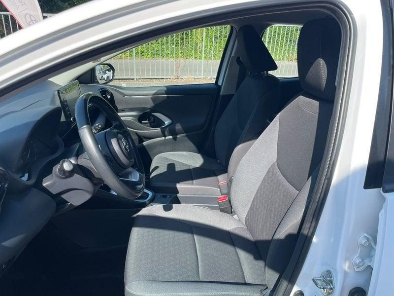 Toyota Yaris Hybrid Active MY22 GARANZIA FINO AL 2032
