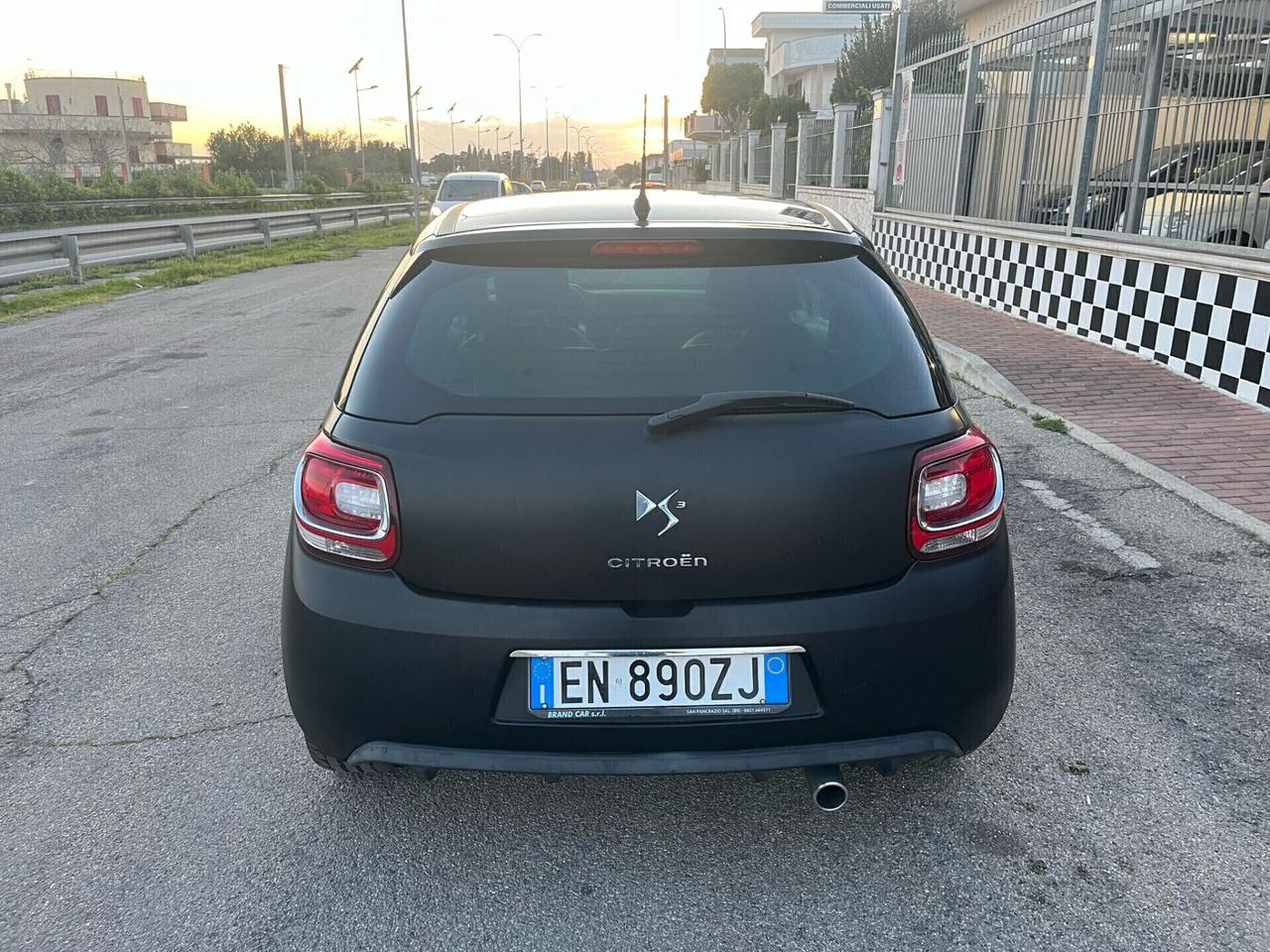 Ds DS3 DS 3 1.4 HDi 70 Just Black Unipro 2012