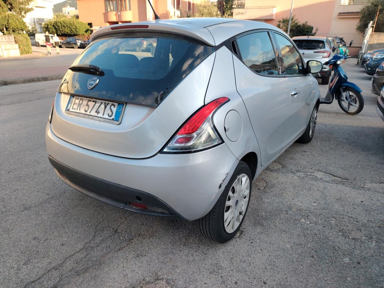 Lancia Ypsilon 1.3 MJT 16V 95 CV 5 porte S&S Gold