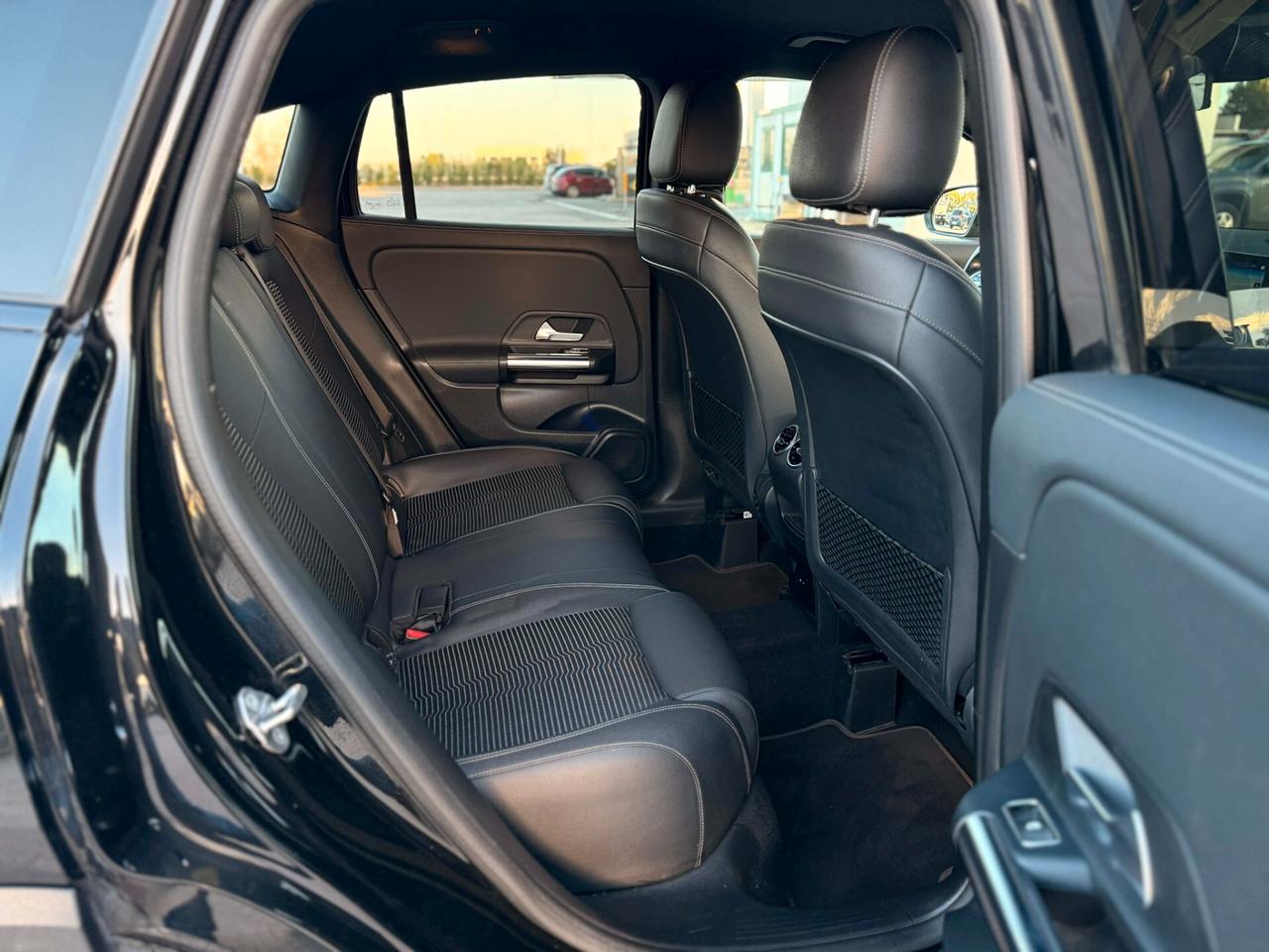 Mercedes-benz GLA 200 d Automatic Sport Plus TOTAL BLACK