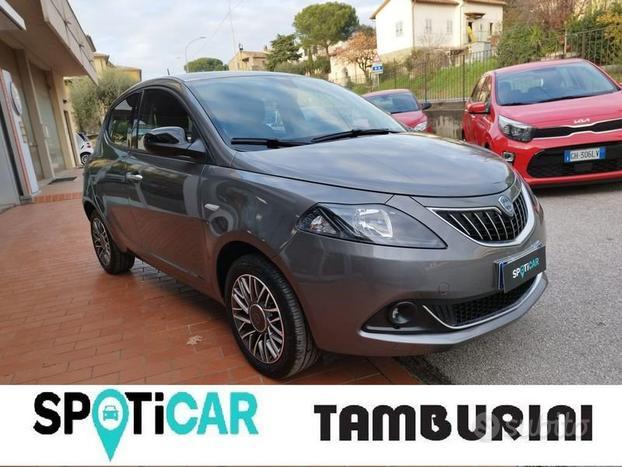 Lancia Ypsilon 1.0 FireFly 5 porte S&S Hybrid...