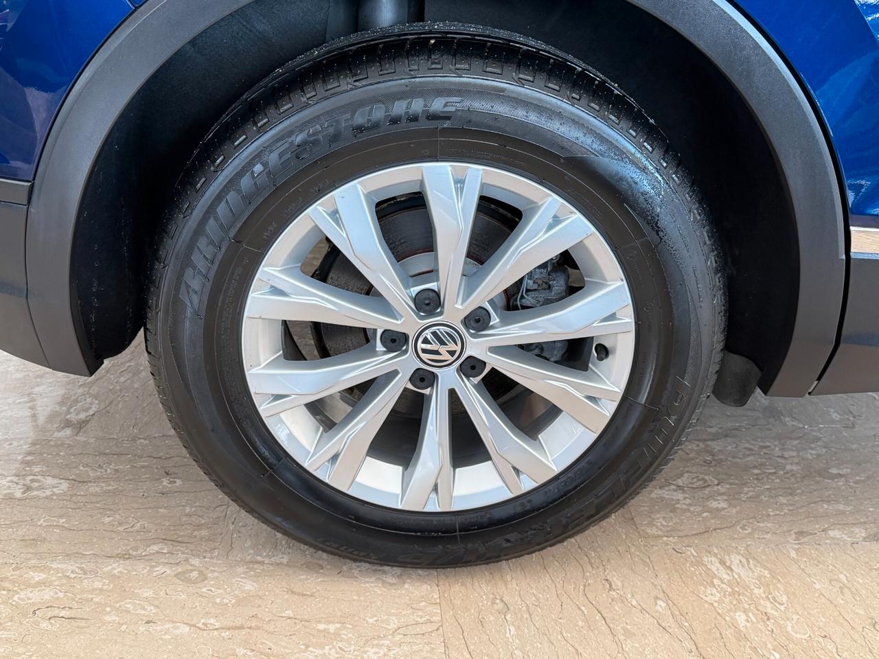 Volkswagen Tiguan 1.6 TDI 115 cv. BUSINESS (Nav)