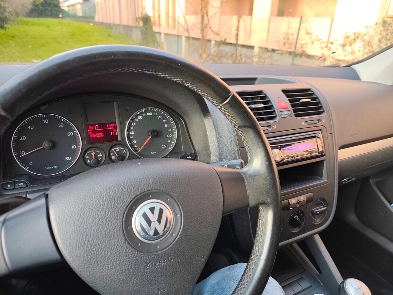 Volkswagen Golf 5 1.6 Benz 1 proprietario